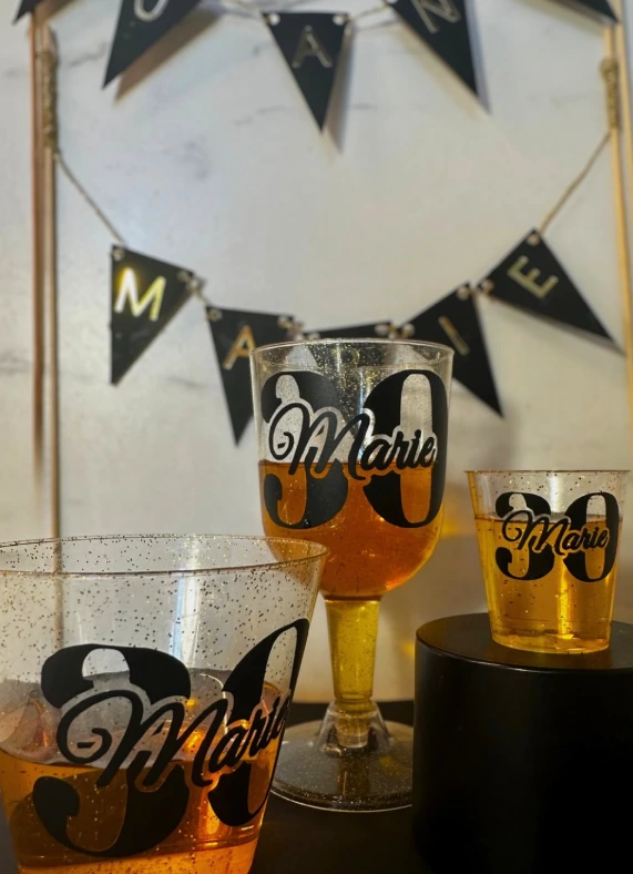 beker bedrukt naam logo gepersonaliseerd