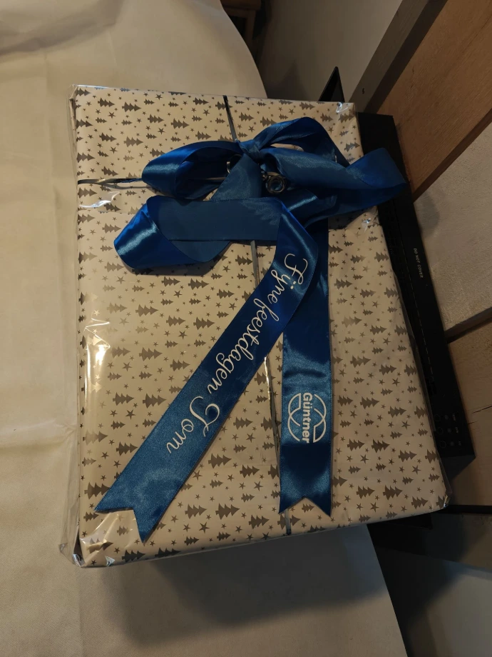 kerstpakket lintje bedrukt naam logo gepersonaliseerd