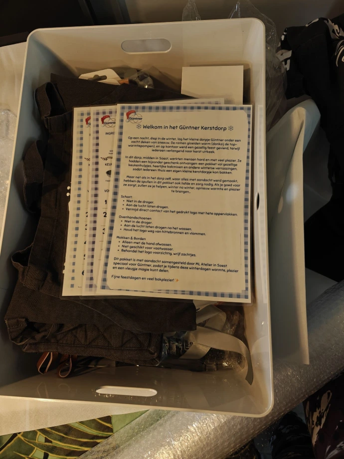 kerstpakket bedrukt naam logo gepersonaliseerd