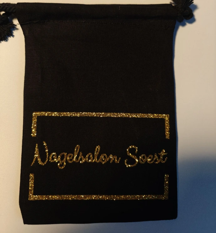 zakje bedrukt naam logo gepersonaliseerd