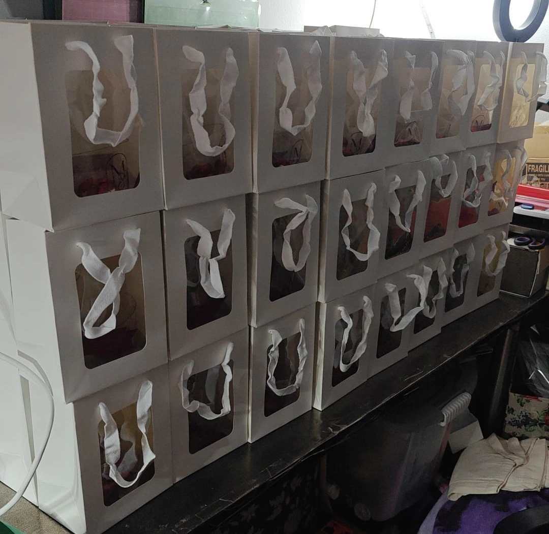 cadeau bruiloft gasten traktatie bedrukt naam logo gepersonaliseerd