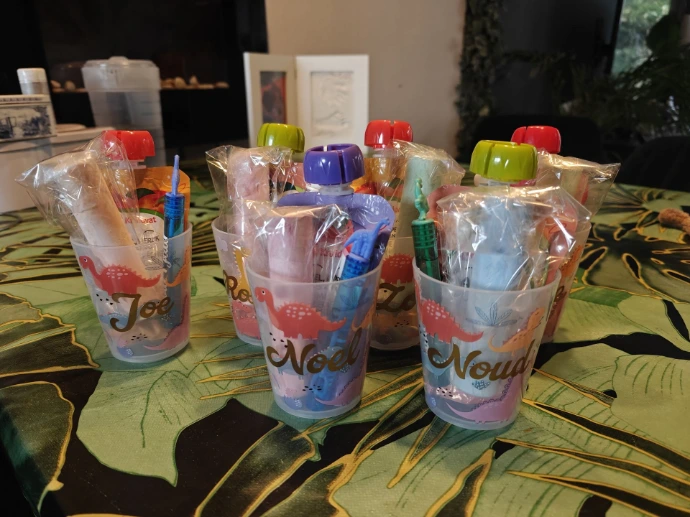 traktatie beker bedrukt naam logo gepersonaliseerd