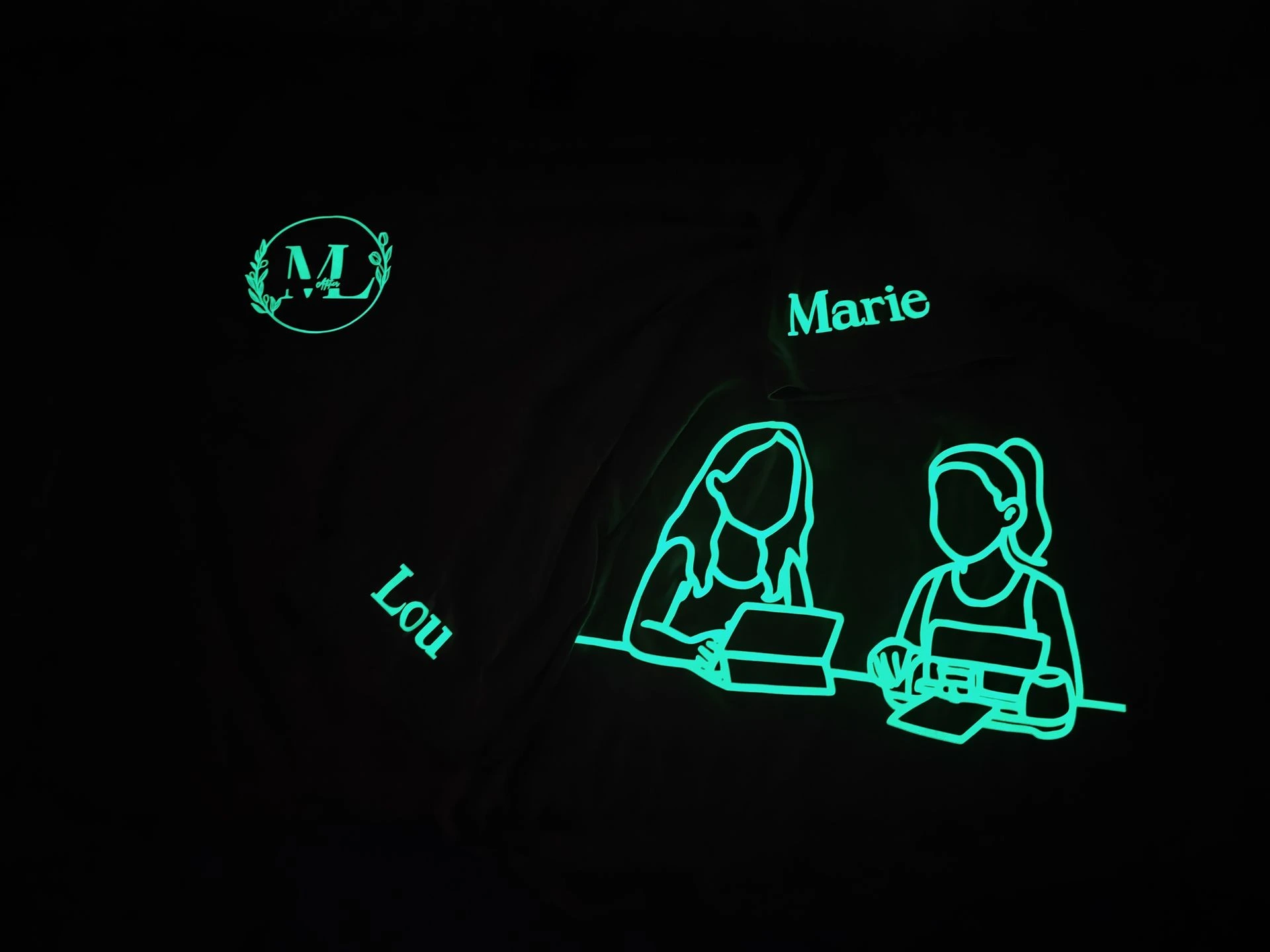 t shirt bedrukt naam logo gepersonaliseerd