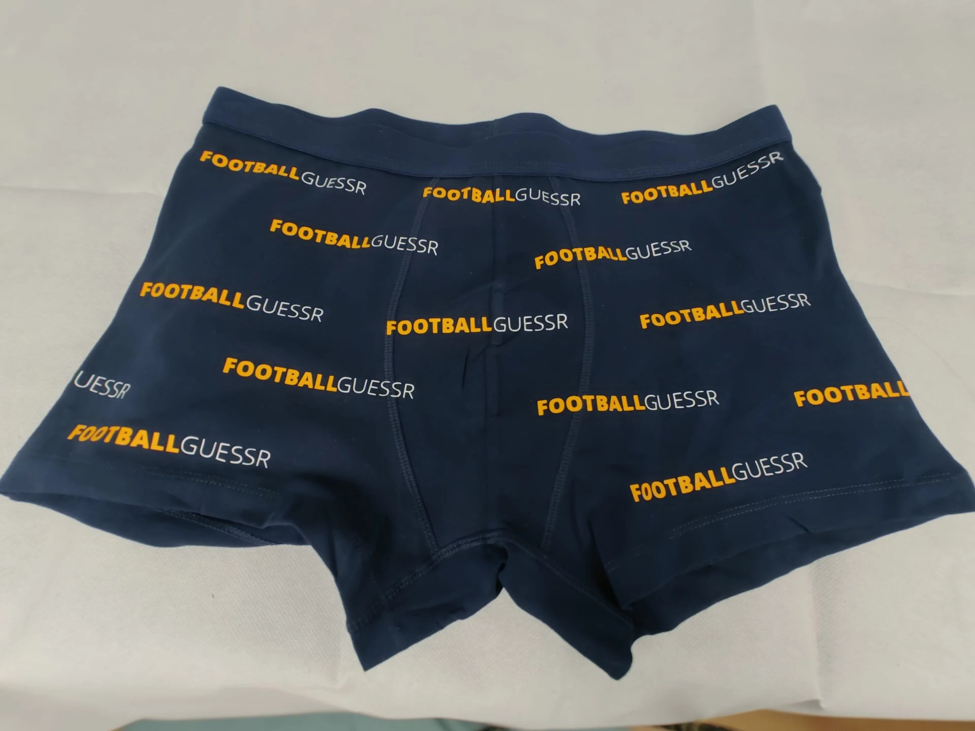 kleding bedrukt naam logo gepersonaliseerd