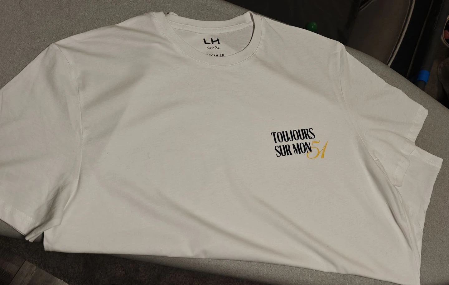 t shirt bedrukt naam logo gepersonaliseerd