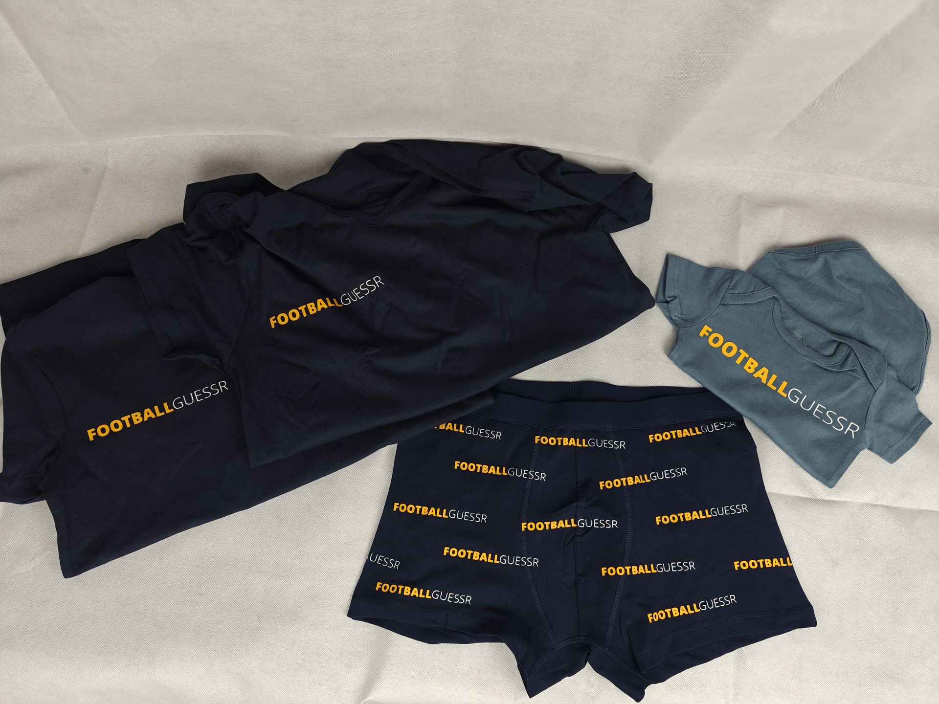 kleding bedrukt naam logo gepersonaliseerd